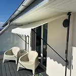 Apartment 2 Minutes Walking From Train Station