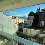 Apartment 2 Minutes Walking From Train Station *