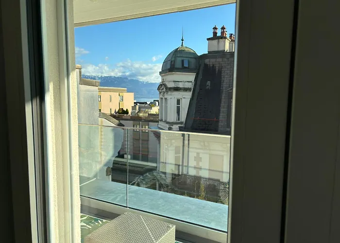 2 Minutes Walking From Train Station Lausanne