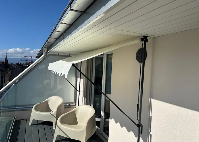 아파트 2 Minutes Walking From Train Station